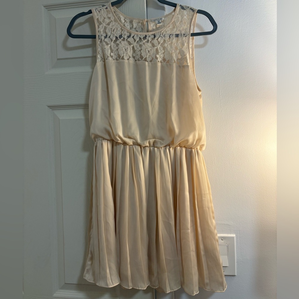 Forever 21 Cream Lace Kids Dress